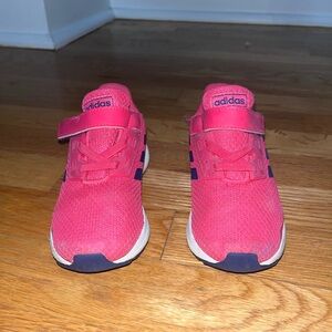 NEVER WORN! Girls size 9 Adidas pink sneakers with Velcro strap